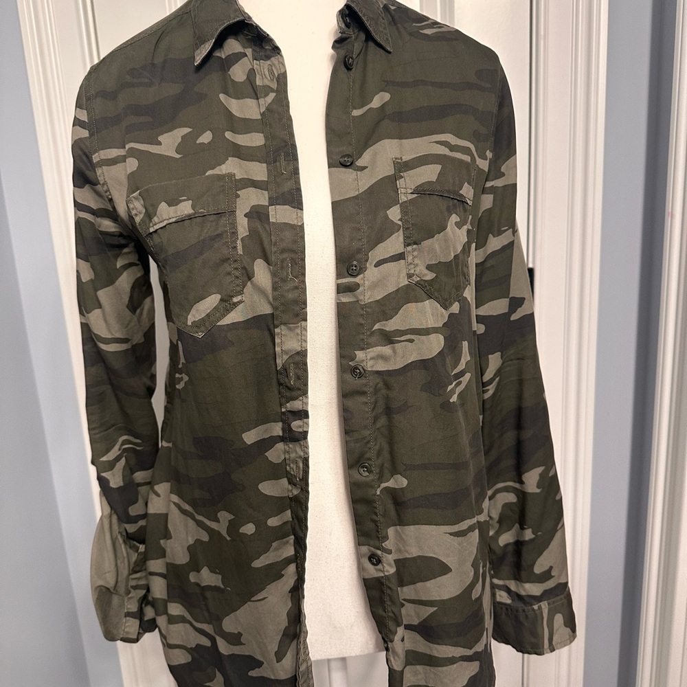 Express Green Camouflage Lightweight Jacket